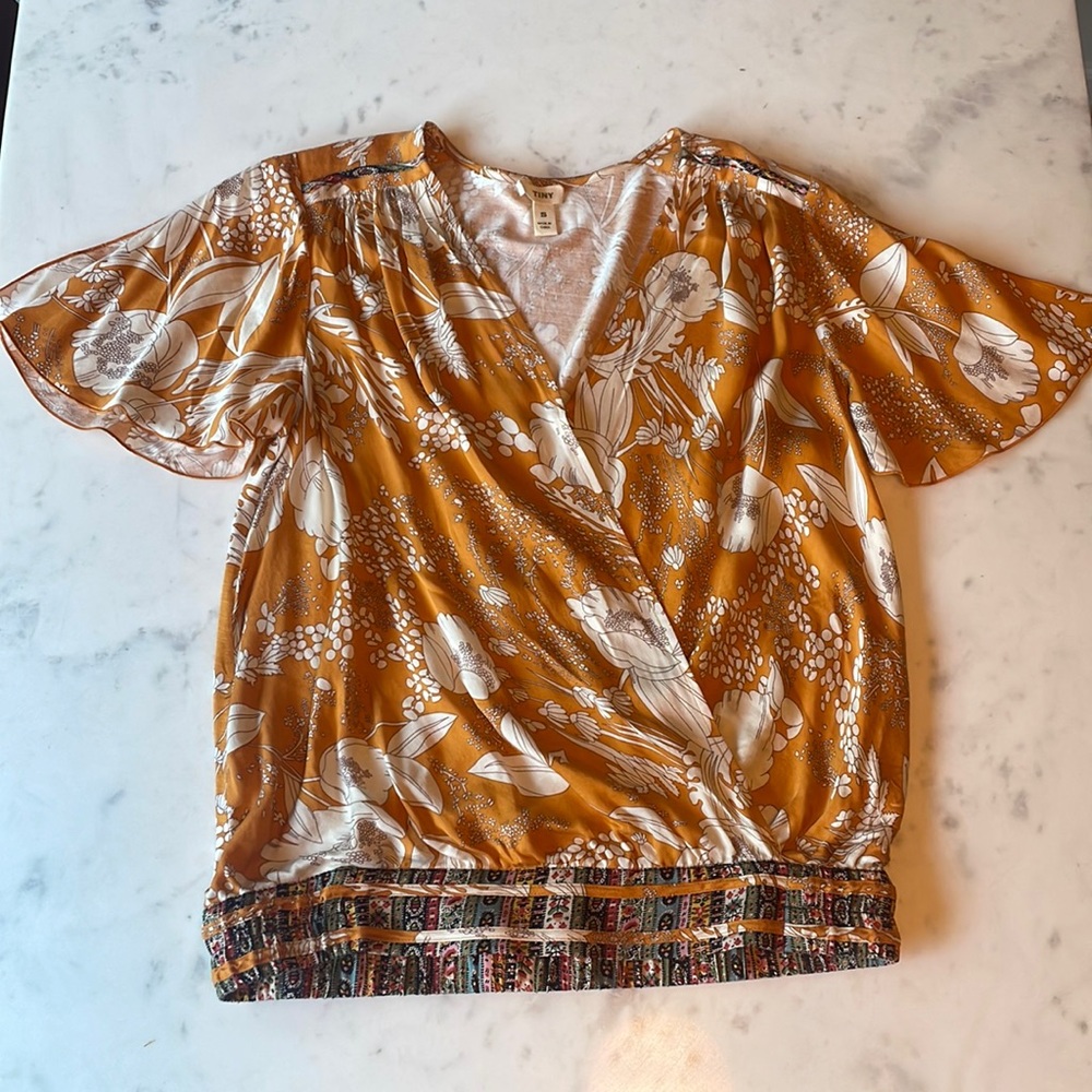 Size small orange/rust/golden Tiny brand Anthropologie shirt.